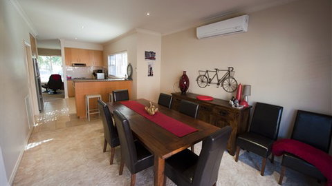9 Webster - Kingaroy Accommodation 0