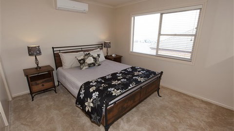 9 Webster - Kingaroy Accommodation 1