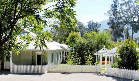 Amelina Cottages - Kingaroy Accommodation 0