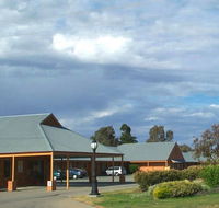 Bishop's Lodge Motor Inn - Kingaroy Accommodation