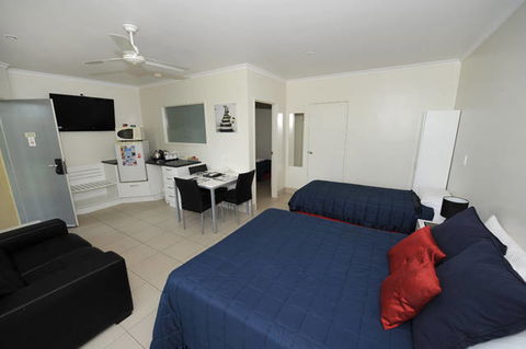 Caboolture Riverlakes Motel - Kingaroy Accommodation 2