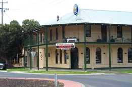 Caledonian Hotel Motel Echuca - Kingaroy Accommodation 5