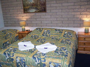 Ebor Falls Hotel Motel - Kingaroy Accommodation 0
