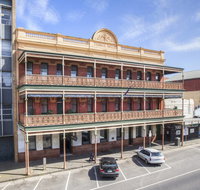 George Hotel  Cafe - Kingaroy Accommodation