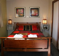 Golden Embers Apartments and B  B - Kingaroy Accommodation