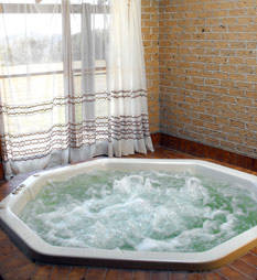 Lookout Motor Inn - Kingaroy Accommodation 4