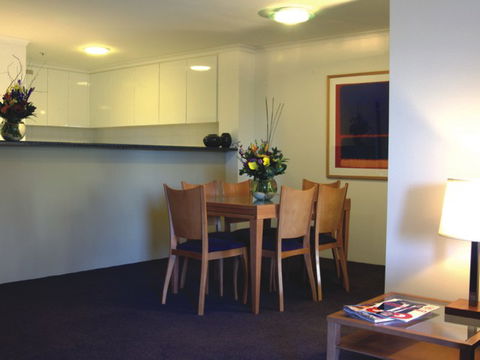Medina Serviced Apartments Canberra, James Court - Kingaroy Accommodation 2