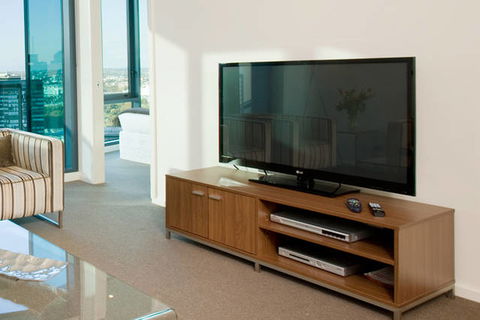 Melbourne Short Stay Apartments - Whiteman Street - Kingaroy Accommodation 2