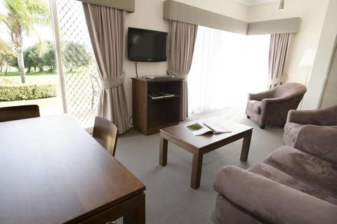 Mercure Sanctuary Golf Resort Bunbury - Kingaroy Accommodation 1