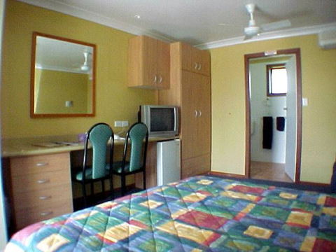 Palm Valley Motel - Kingaroy Accommodation 0