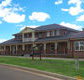 Plumes on the Green - Kingaroy Accommodation