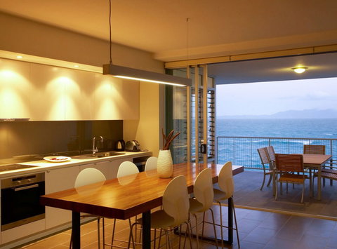 Grand Mercure Apartments Magnetic Island - Kingaroy Accommodation 3