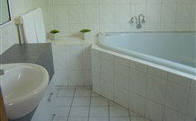 Albury Motor Village - Kingaroy Accommodation 2