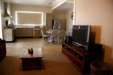 Saltbush Motor Inn - Kingaroy Accommodation 2