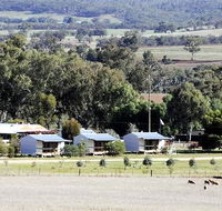 Stone Hut Cottages - Kingaroy Accommodation
