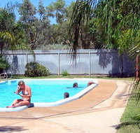 Stuart Caravan  Cabin Park - Kingaroy Accommodation