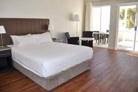 Hotel Rottnest - Kingaroy Accommodation 3