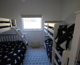 Culburra Beach Getaway: Haven Sands - Kingaroy Accommodation 1