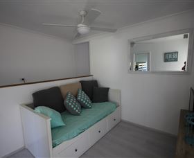 Culburra Beach Getaway: Haven Sands - Kingaroy Accommodation 2