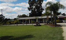 Barooga River Gums Motor Inn - Barooga - Kingaroy Accommodation 1