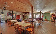 Boorowa Hotel - Boorowa - Kingaroy Accommodation 0