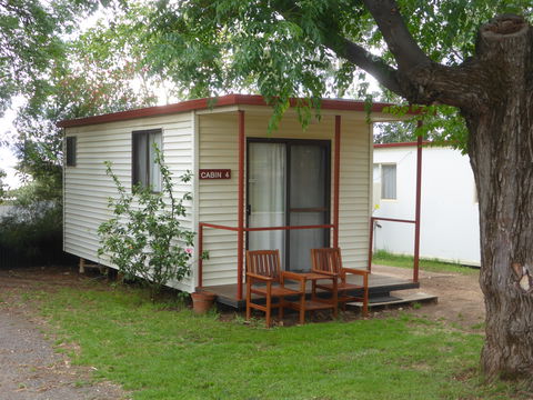 Peak Hill Caravan Park - Kingaroy Accommodation 2