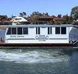 Dolphin Houseboat Holidays - Kingaroy Accommodation