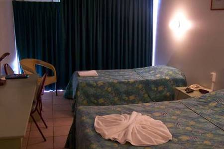Cambridge Hotel Motel - Kingaroy Accommodation 1