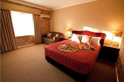 Endeavour Court Motor Inn - Kingaroy Accommodation 1