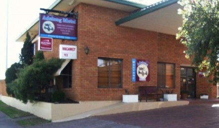 Adelong Motel - Kingaroy Accommodation 0