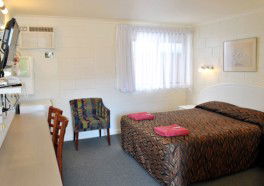 A & A Lodge Motel - Kingaroy Accommodation 1
