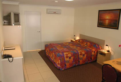 White Gums Motor Inn - Kingaroy Accommodation 3