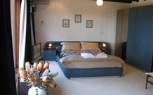 Chalet Swisse Spa Retreat - Kingaroy Accommodation 2