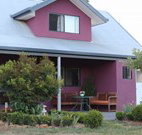 Magenta Cottage Accommodation and Art Studio - Kingaroy Accommodation