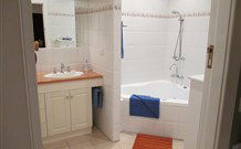 Jervis Bay Holidays - Kingaroy Accommodation 3