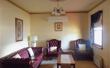 Seagull Cottage - Kingaroy Accommodation 2