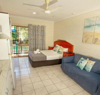 Tropical Palms Resort  4WD Hire - Kingaroy Accommodation