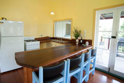 Noosa Avalon Farm Cottages - Kingaroy Accommodation 6