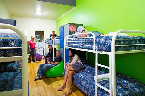 Port Lincoln YHA - Kingaroy Accommodation 3