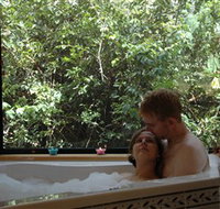 Ravensbourne Forest Chalets - Kingaroy Accommodation