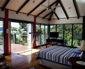 Bedarra Beach House - Kingaroy Accommodation 2