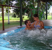 Berry Creek Bush Retreat - Kingaroy Accommodation