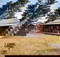 The Pines Cottage - Kingaroy Accommodation