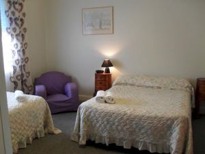 Aaron Cottage - Kingaroy Accommodation 0