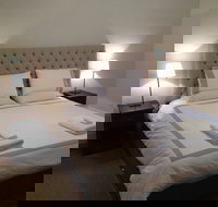 Aston House - Kingaroy Accommodation