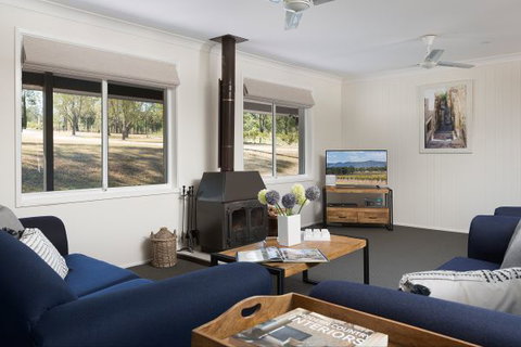 Elderslie House - Kingaroy Accommodation 108