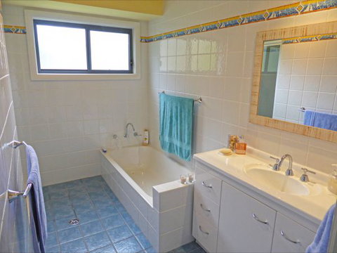 Palais D'Amor At Greenwell Point - Kingaroy Accommodation 29