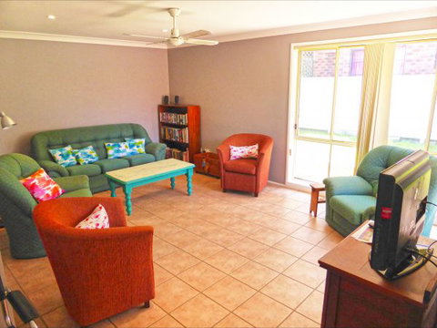 Palais D'Amor At Greenwell Point - Kingaroy Accommodation 123