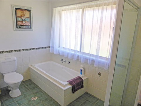Palais D'Amor At Greenwell Point - Kingaroy Accommodation 125