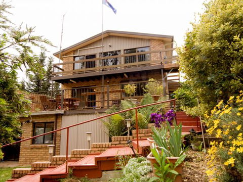 Chisholm Heights CBD Accommodation - Kingaroy Accommodation 1